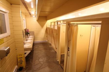 Revelstoke Campgrounds & Cabins Villa Екстериор снимка